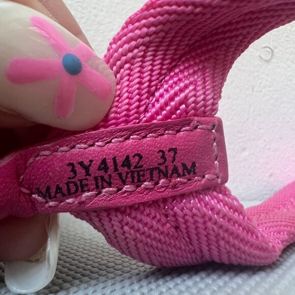 PRADA ~ FLIP FLOPS/THONG SANDALS Pink ~ SIZE EUR 37 ~ 6.5/7 - Picture 8 of 9